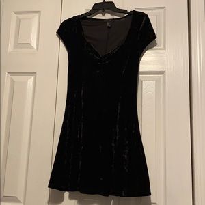 Forever 21 Black velvet dress